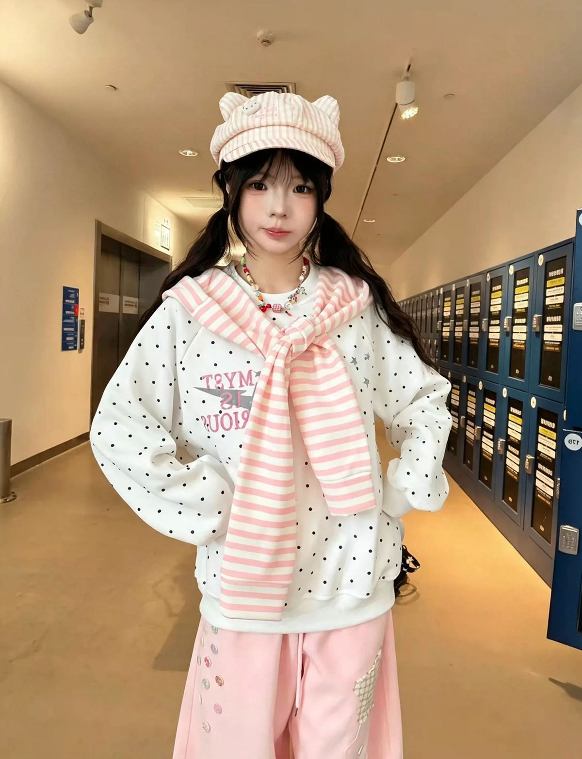 Retro Color-block Polka Dot Hoodie with Detachable Shawl, Loose Sweatshirt